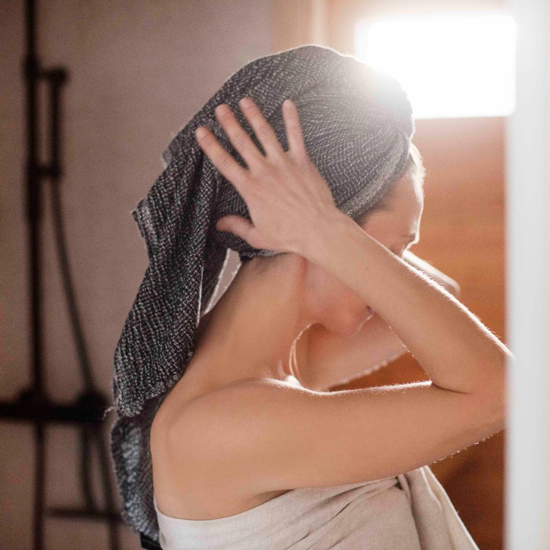 Light Linen-Tencel Towel - Black.