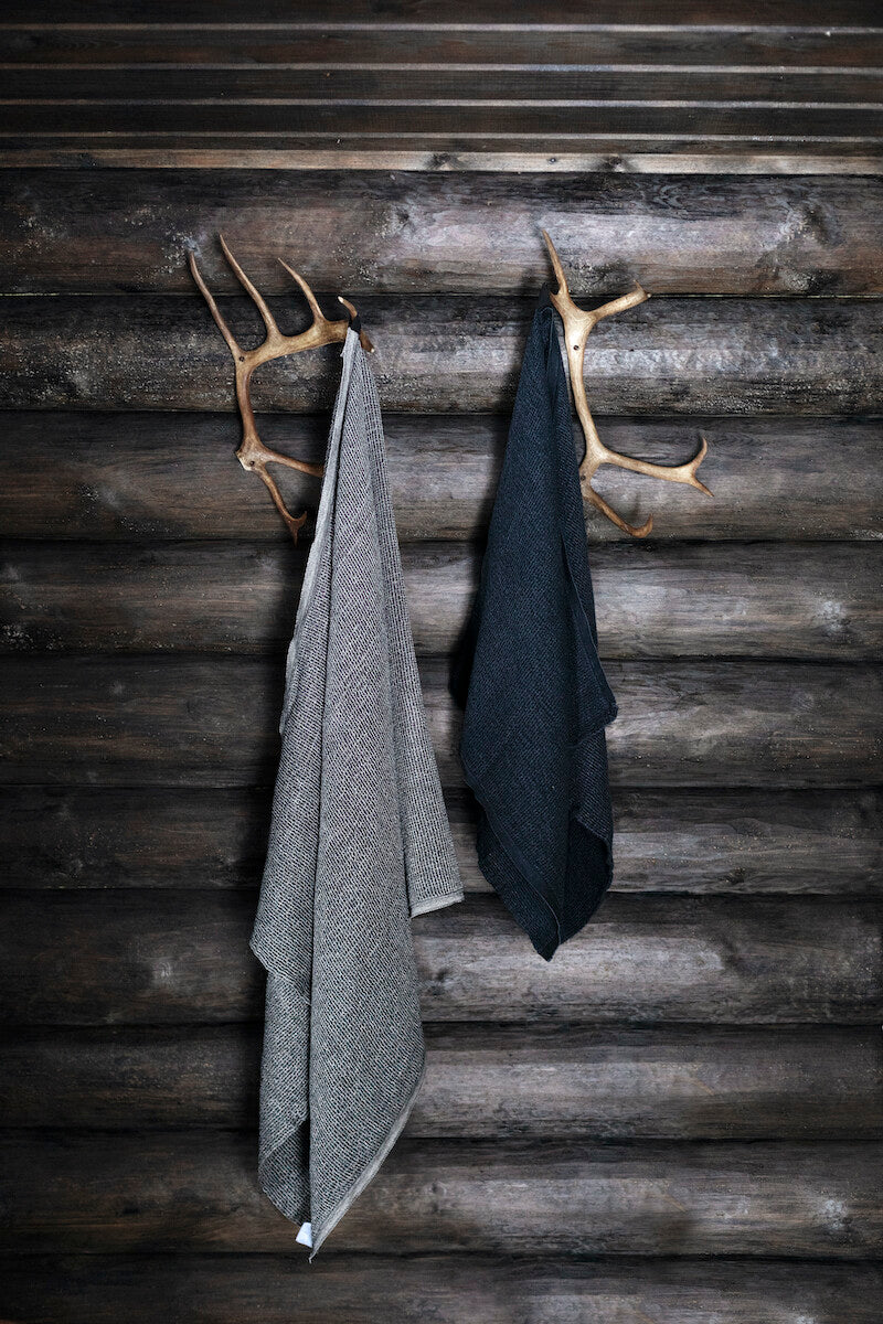 Light Linen-Tencel Towel - Black.