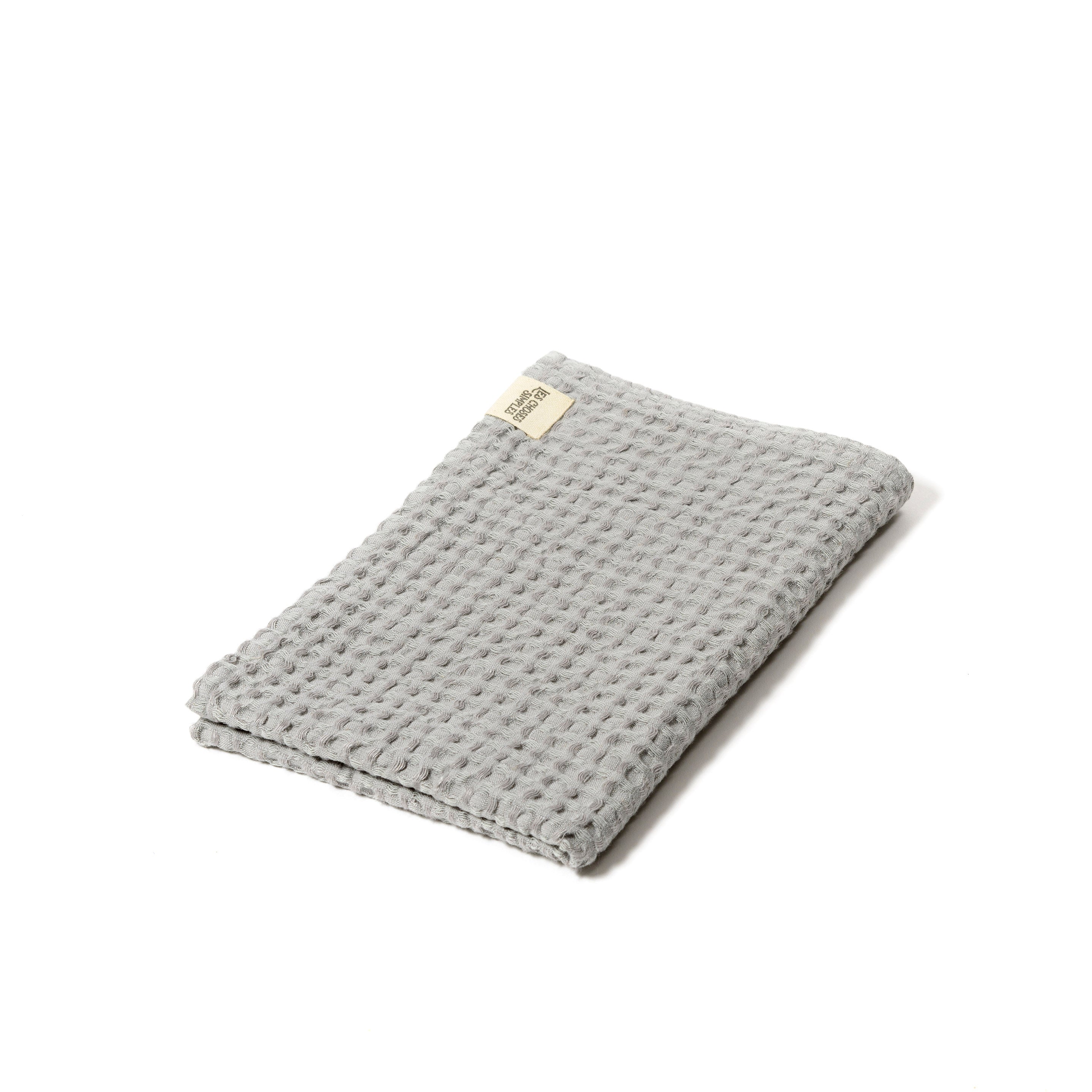 "Les Choses Simples" Bath Towel - Cloud Grey.